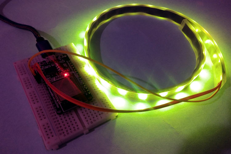 Controlling WS2812 NeoPixel LED with ESP32