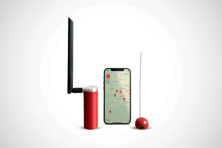 Loko: Durable, Open-Source Battery Operated GPS Tracker 